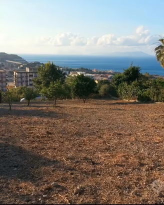 Terreno panoramico con vista Isole Eolie