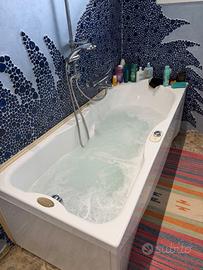 Vasca idromassaggio Jacuzzi