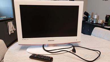 TV monitor Samsung 22 pollici HD ready come nuova 