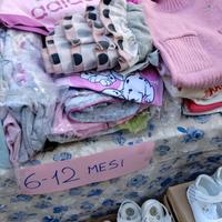 vestiti bimba bambina 0-6+ stock