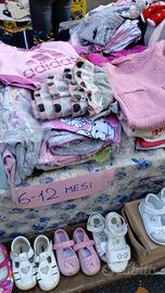 vestiti bimba bambina 0-6+ stock