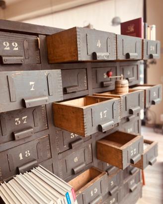 Cassettiera militare anni 40