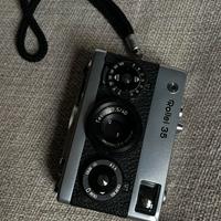 Rollei 35 - Tessar 40mm f/3,5 Made by Rollei