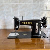 Macchina da Cucire Necchi
