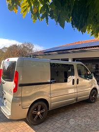 RENAULT TRAFIC 2.5