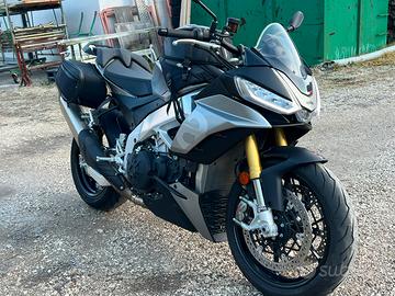 Aprilia Tuono V4 1100