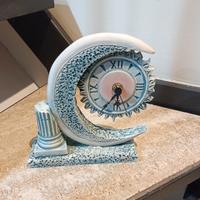 Orologio da tavolo in ceramica con Sole e Luna