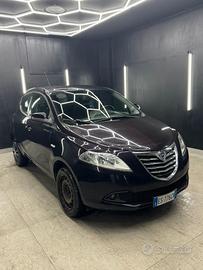 Lancia Ypsilon  Metano 