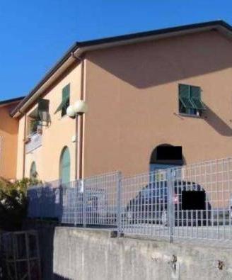 Immobile in asta di 142 m² con 5 locali e box auto