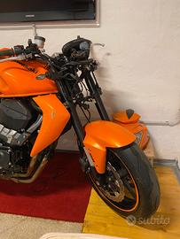 Pezzi Kawasaki z-750
