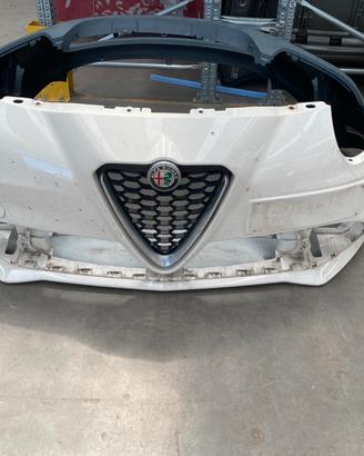 PARAURTI ANTERIORE ALFAROMEO MITO