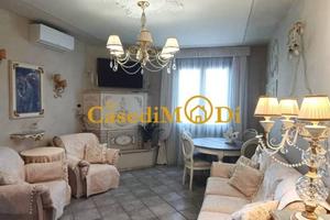 Appartamento di 92 m² con 4 locali e posto auto a 