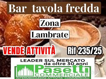 Piccolo BAR TAVOLA FREDDA in zona Lambrate