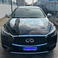 Infiniti Q30 full optional