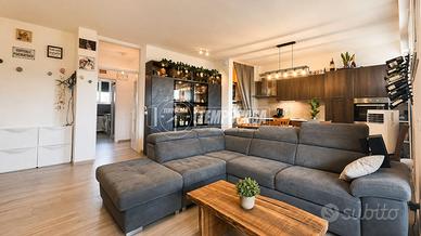 Trilocale ristrutturato con garage e cantina