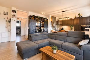 Trilocale ristrutturato con garage e cantina