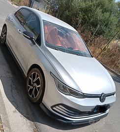VW Golf 8   1.0 TSI EVO LIFE Anno 2020