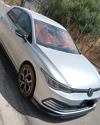 VW Golf 8   1.0 TSI EVO LIFE Anno 2020
