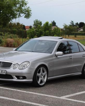 Mercedes-Benz E55 AMG Kompressor – 476 CV