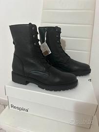 Stivaletti Geox Hoara neri stringati – Taglia 41