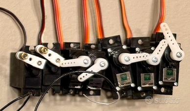 7 Servocomandi per Modellismo + Simulatore SW