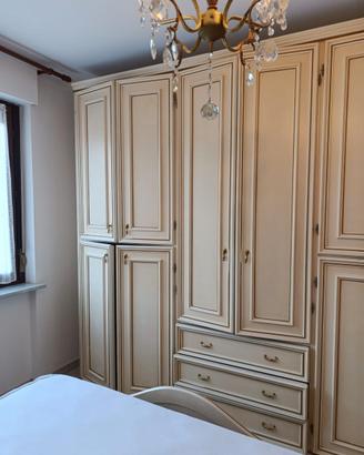 Camera da letto completa classica