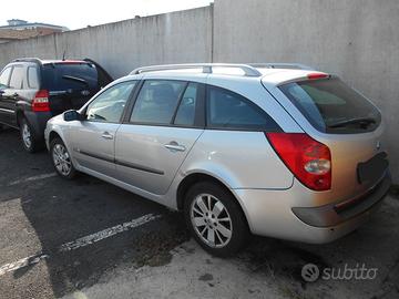 RENAULT LAGUNA II SW 2006 (SOLO RICAMBI)