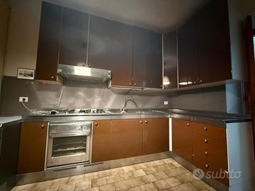 Rossana cucina angolare con lavastoviglie 