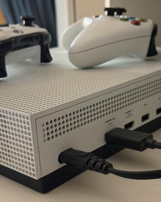 Xbox one s + 2 controller + giochi