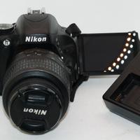 Kit Nikon D5100 più obiettivo lente 18-55mm VR Kit