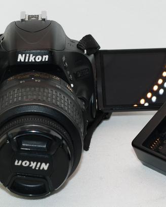 Kit Nikon D5100 più obiettivo lente 18-55mm VR Kit