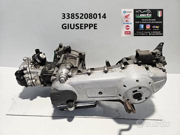BLOCCO MOTORE M284M PIAGGIO BEVERLY 125 2004 2005