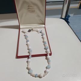 Collana di perle bianche e perle acquamarina 