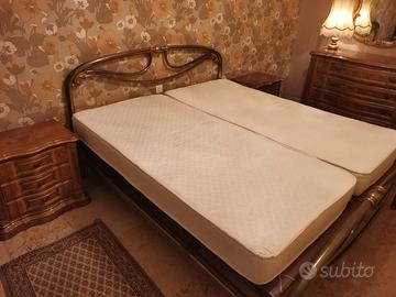 Letto matrimoniale vintage in ottone