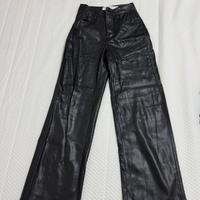 Pantaloni bershka in ecopelle