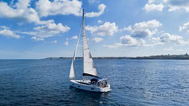 BAVARIA C42 - ELEGANZA E PERFORMANCE