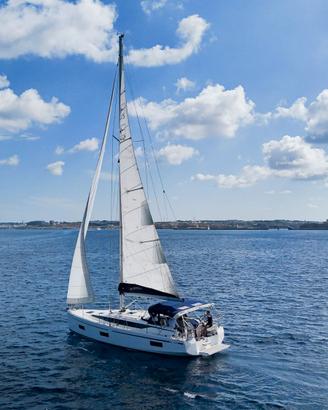 BAVARIA C42 - ELEGANZA E PERFORMANCE