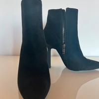 Stivaletti scamosciati