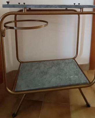 Due portaoggetti o portavivande da bar