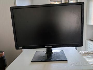 monitor con casse 