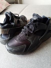 Nike huarache 42 totalblack 