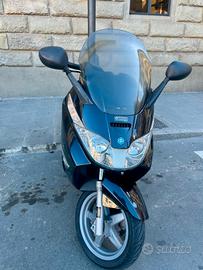 Piaggio X8 250 - 2007