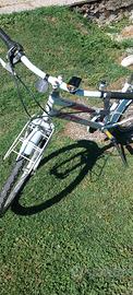 Bicicletta bambina 24 pollici Atala bianca e rosa