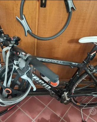 Bici da corsa full carbon 