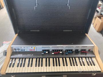 Organo Farfisa Vip 202R