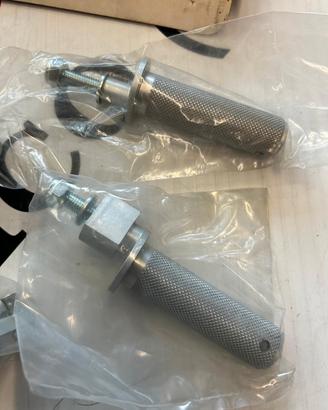 MOTO GUZZI V11 kit pedane + leve in ergal