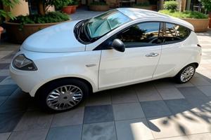 Lancia Ypsilon 1.2 - 69 CV