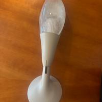 Luceplan pod lens parete grigio