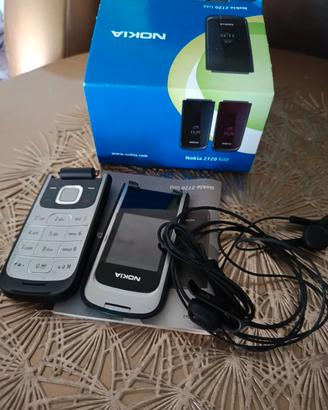 Telefono cellulare Nokia 2720