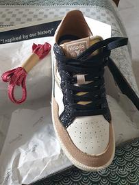 Sneakers ( Victoria )